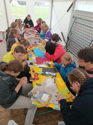 17 Kreativworkshop Maskenbasteln.jpeg