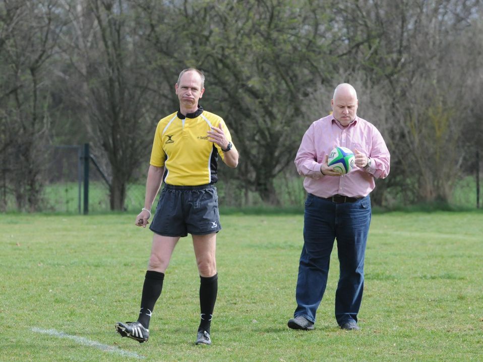 T. Nentwig beim erstenAnkick der NRV 7er Liga 2014